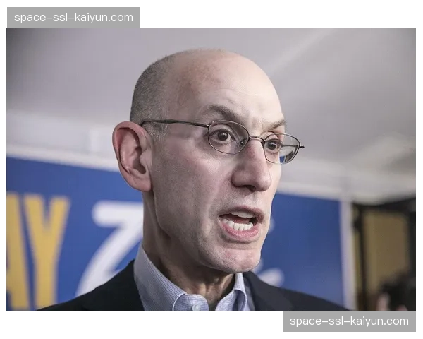 肖华明确表态：65场评奖规则不变，82场常规赛赛程维持